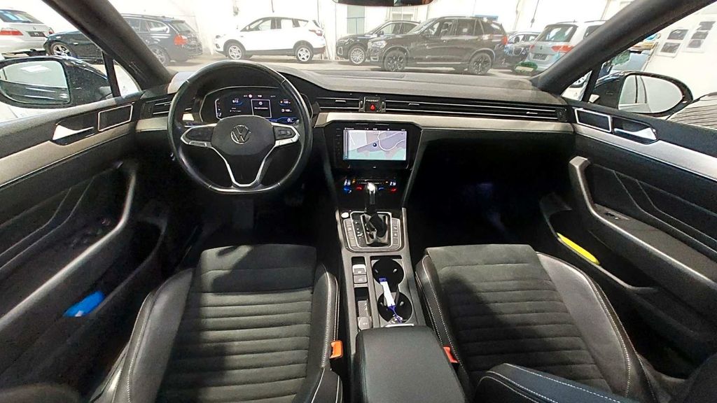 Volkswagen PASSAT VARIANT 2024 г. Серый, пробег 50000 км