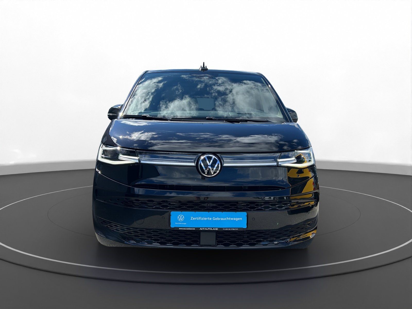 Volkswagen T7 MULTIVAN 2025 г. Чёрный, пробег 26115 км