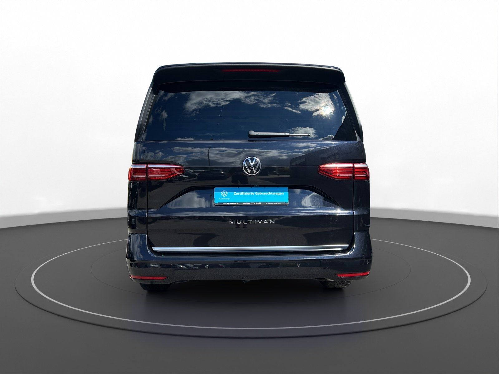 Volkswagen T7 MULTIVAN 2025 г. Чёрный, пробег 26115 км