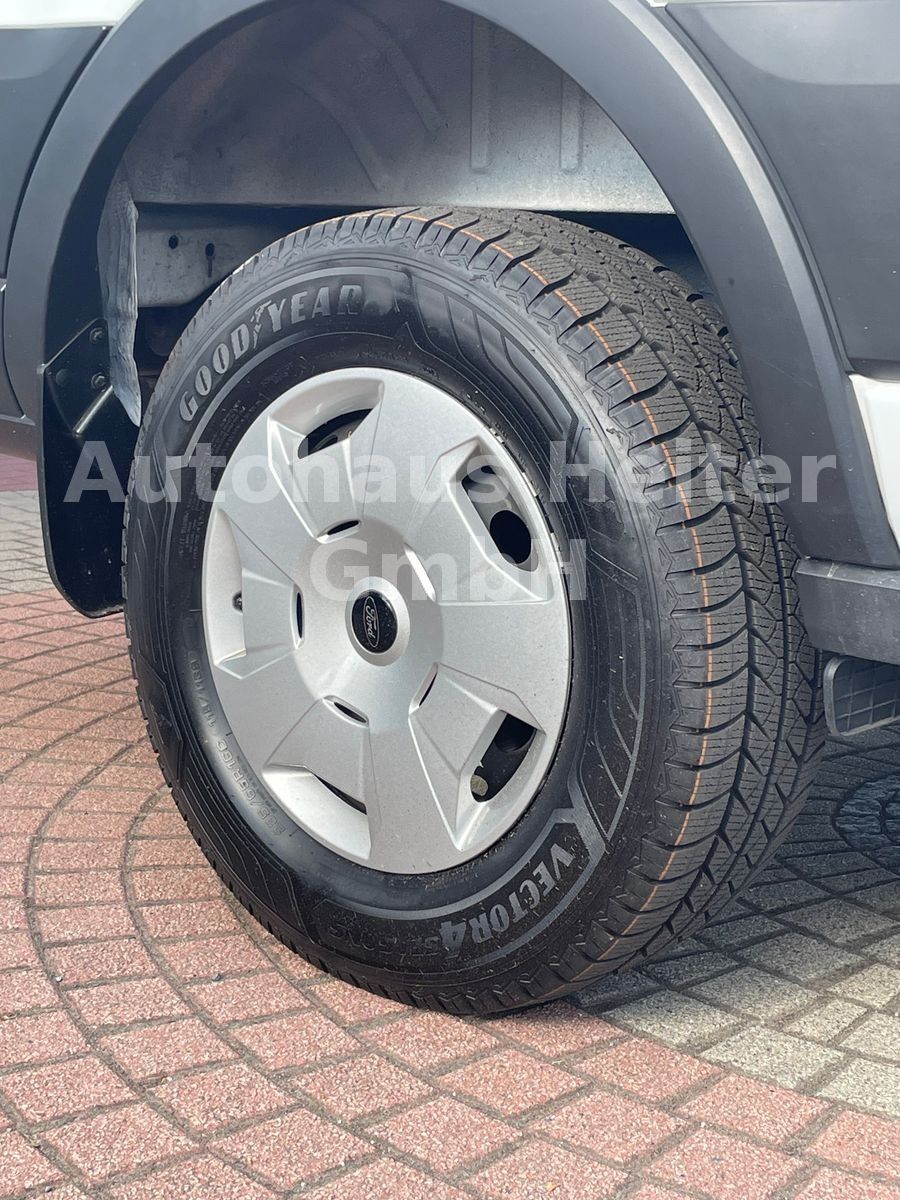 Ford Transit 2024 г. Белый, пробег 39160 км