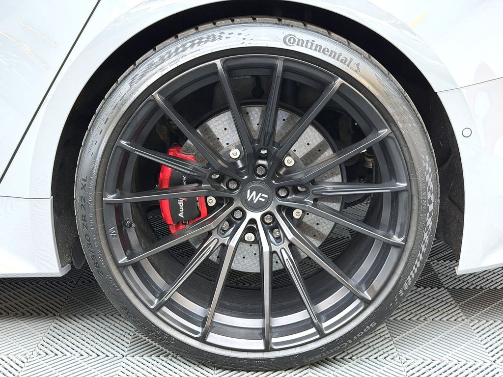 Audi RS6 2021 г. Серый, пробег 59900 км