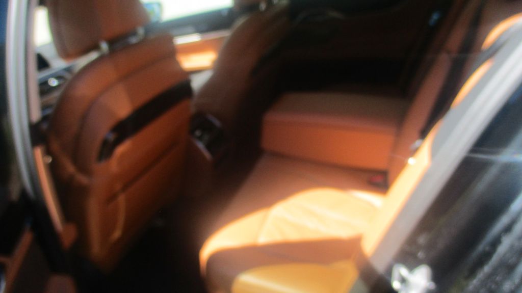 BMW 740 2021 г. Чёрный, пробег 52300 км