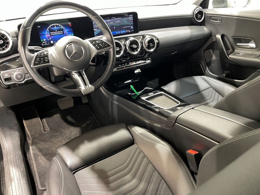 Mercedes-Benz CLA 180 SHOOTING BRAKE 2024 г. Чёрный, пробег 38000 км