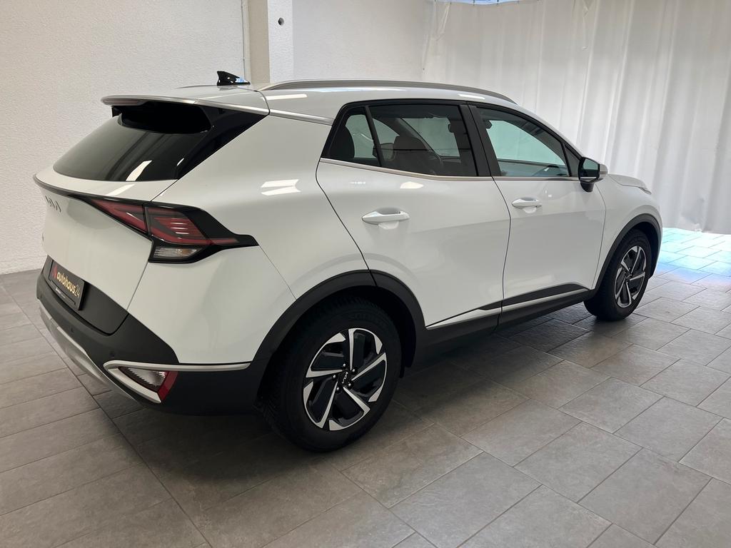Kia Sportage 2022 г. Белый, пробег 38888 км