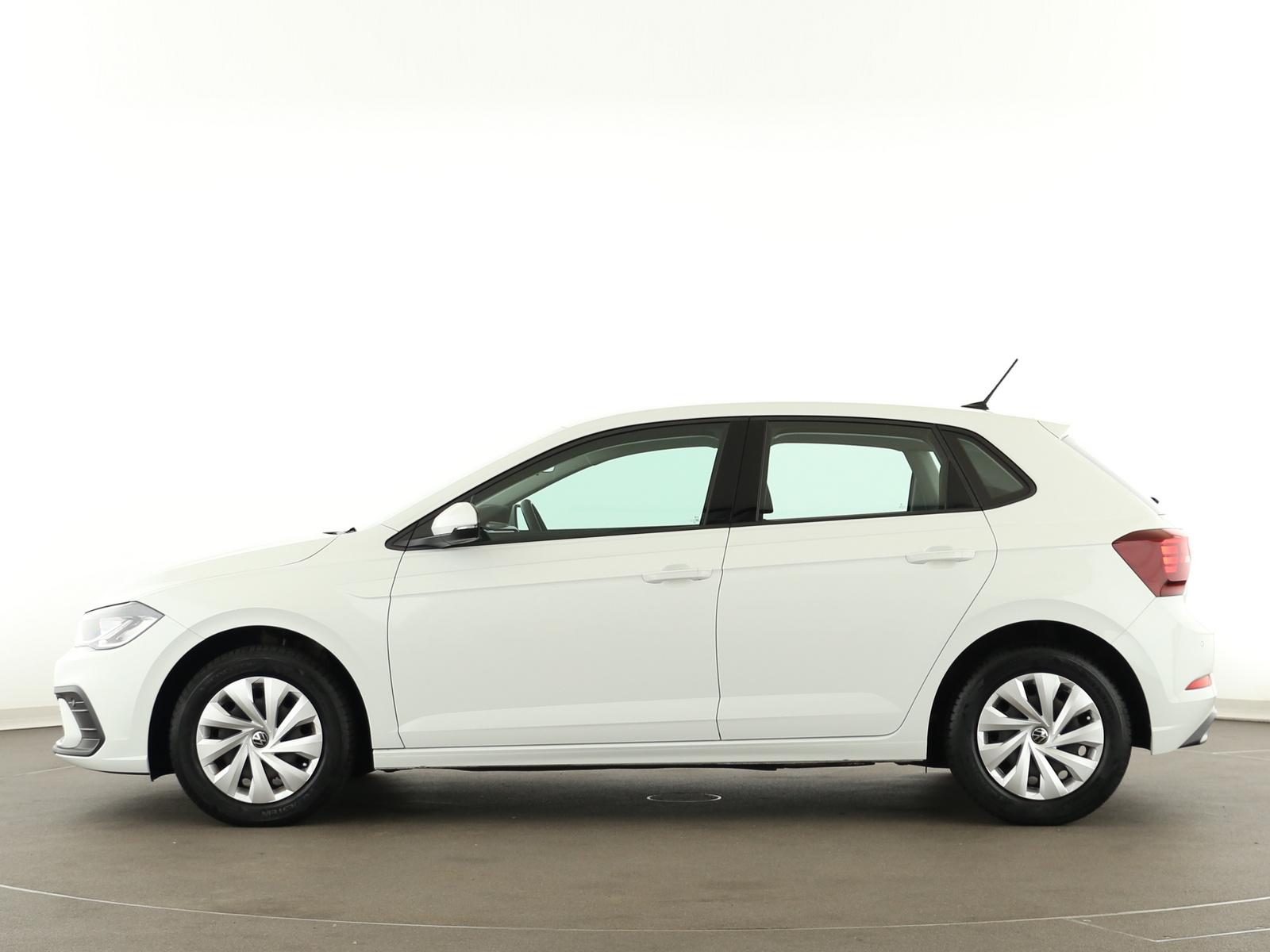 Volkswagen Polo 2023 г. Белый, пробег 17029 км