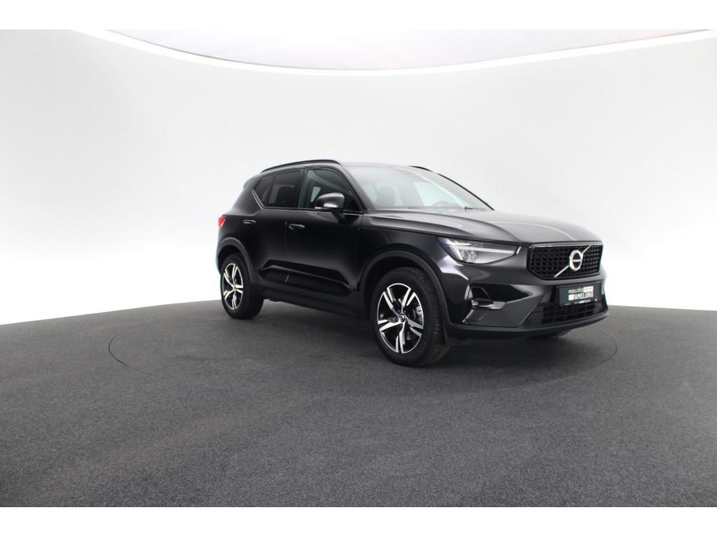 Volvo XC40 2023 г. Чёрный, пробег 58888 км