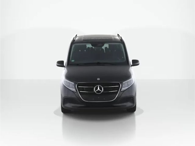 Mercedes-Benz V 220 2025 г. Чёрный, пробег 7900 км