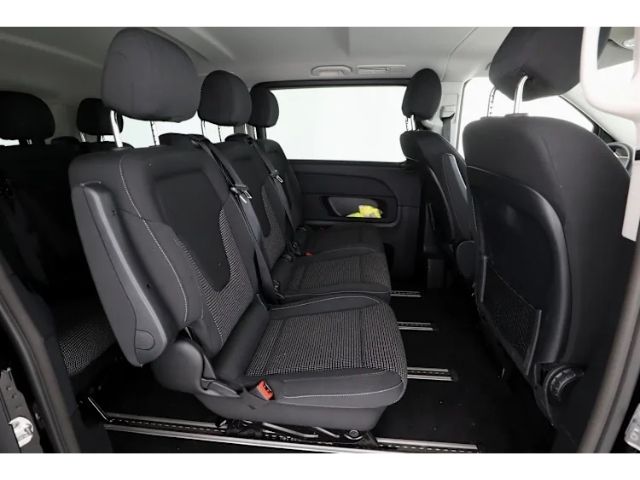 Mercedes-Benz V 220 2025 г. Чёрный, пробег 7900 км