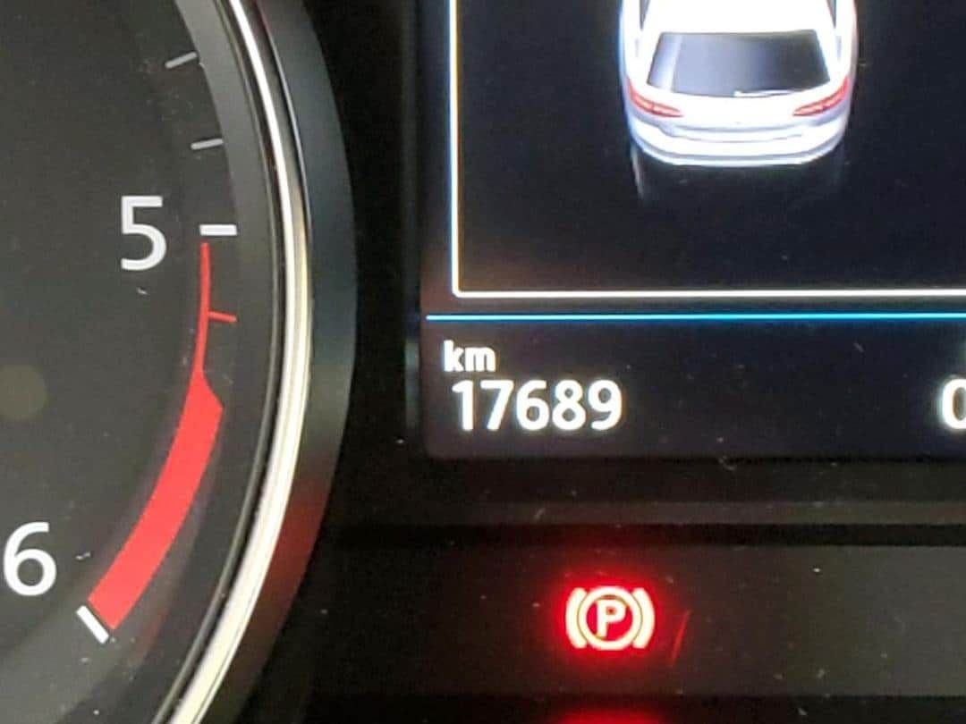 Volkswagen PASSAT VARIANT 2023 г. Серый, пробег 17689 км