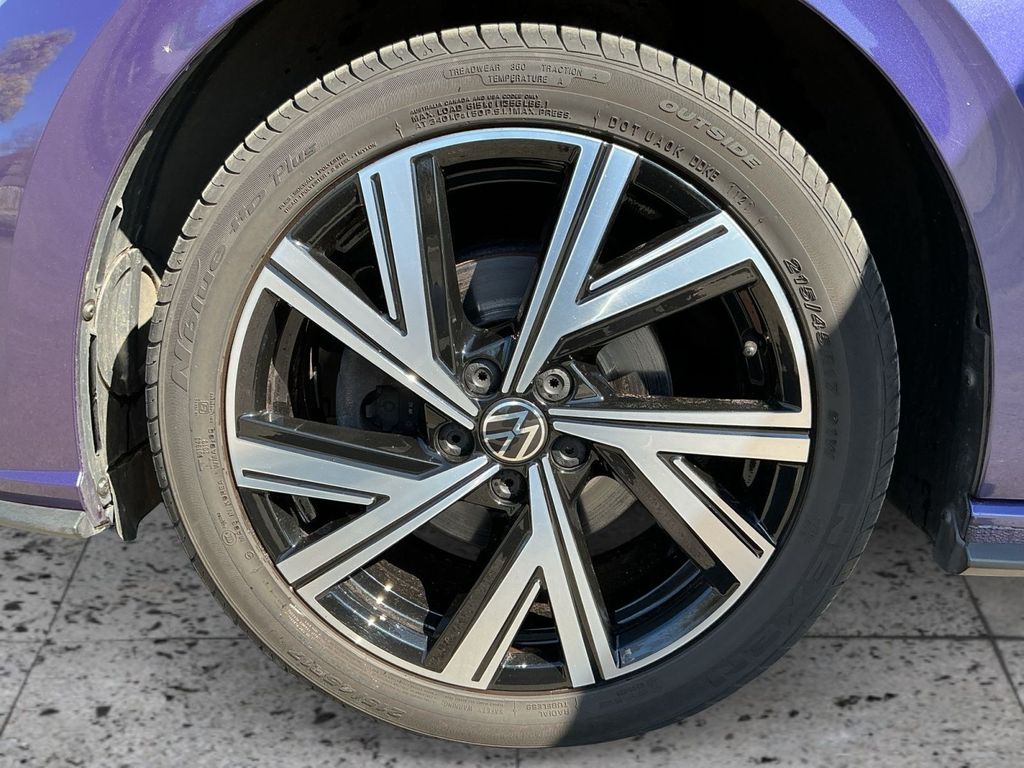 Volkswagen Polo 2022 г. Фиолетовый, пробег 38588 км