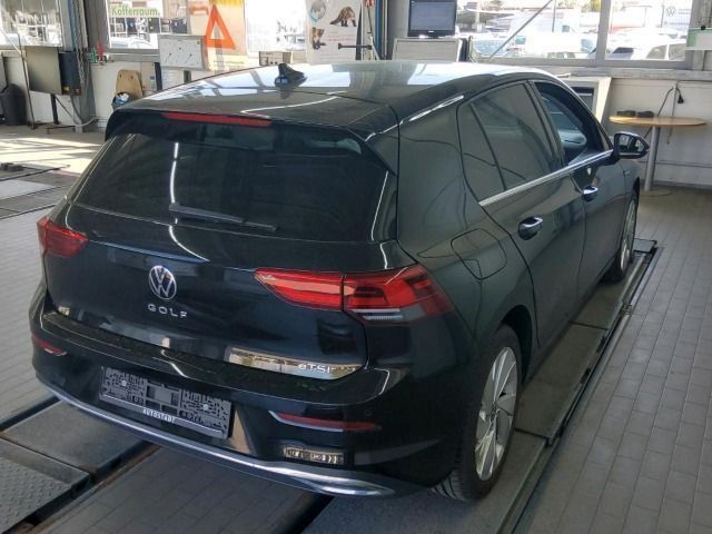 Volkswagen Golf 2024 г. Чёрный, пробег 23422 км