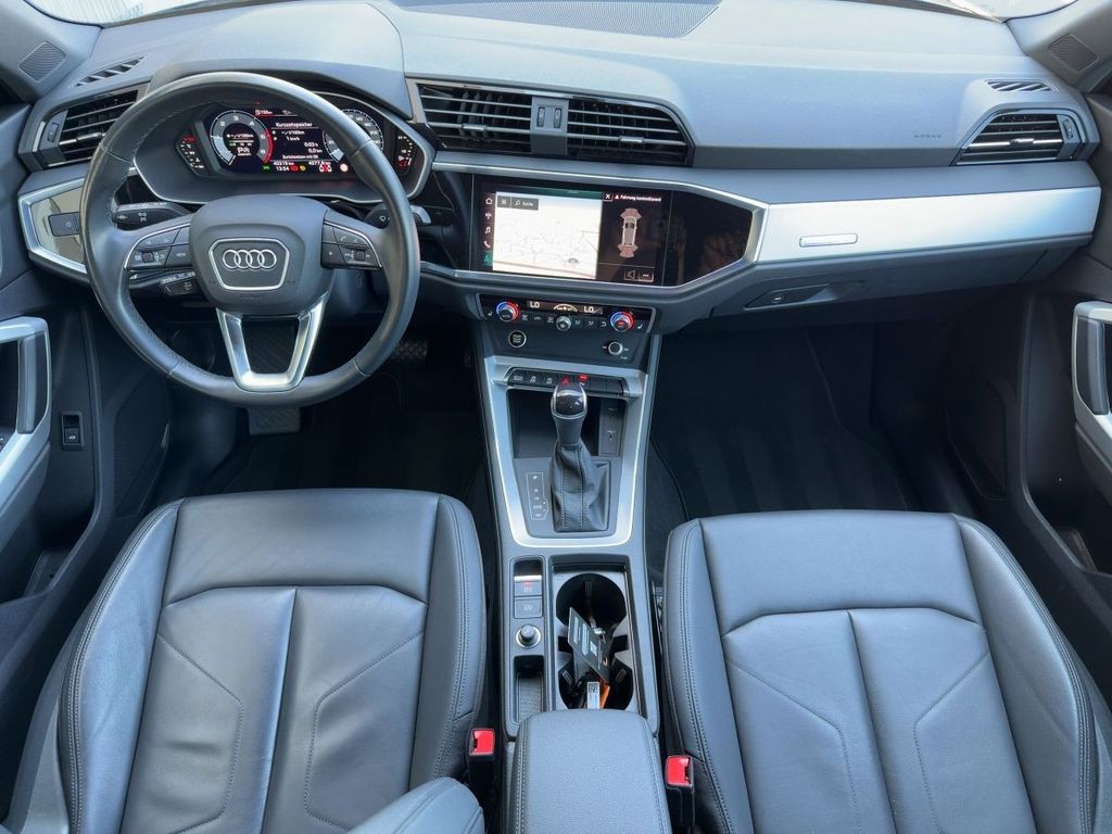 Audi Q3 2022 г. Чёрный, пробег 39996 км