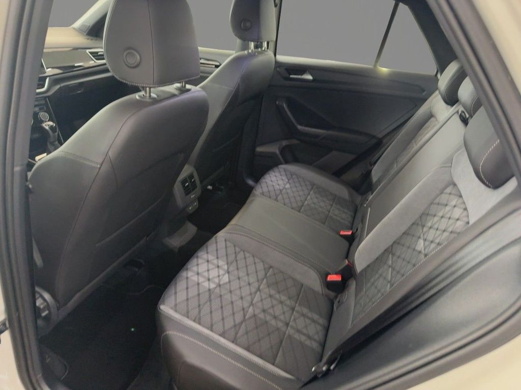 Volkswagen T-Roc 2024 г. Серый, пробег 39998 км