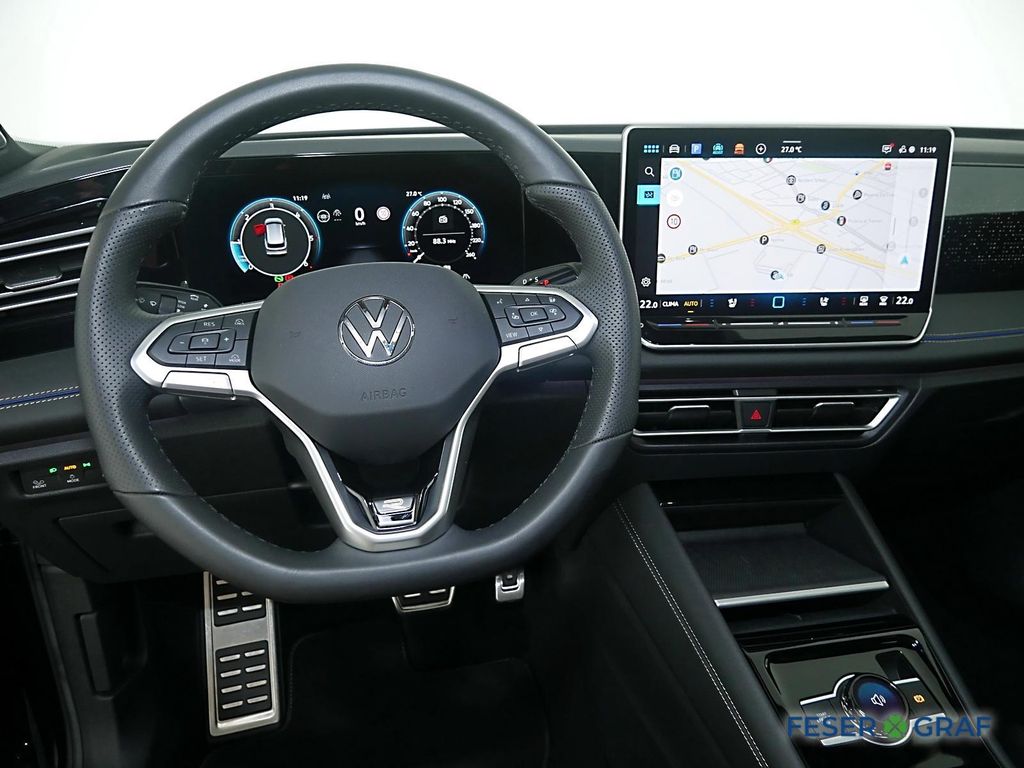 Volkswagen Tiguan 2025 г. Чёрный, пробег 14750 км