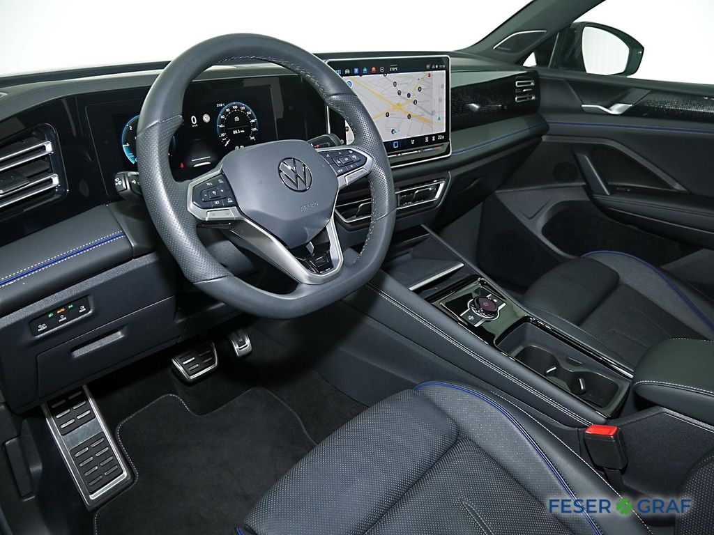Volkswagen Tiguan 2025 г. Чёрный, пробег 14750 км