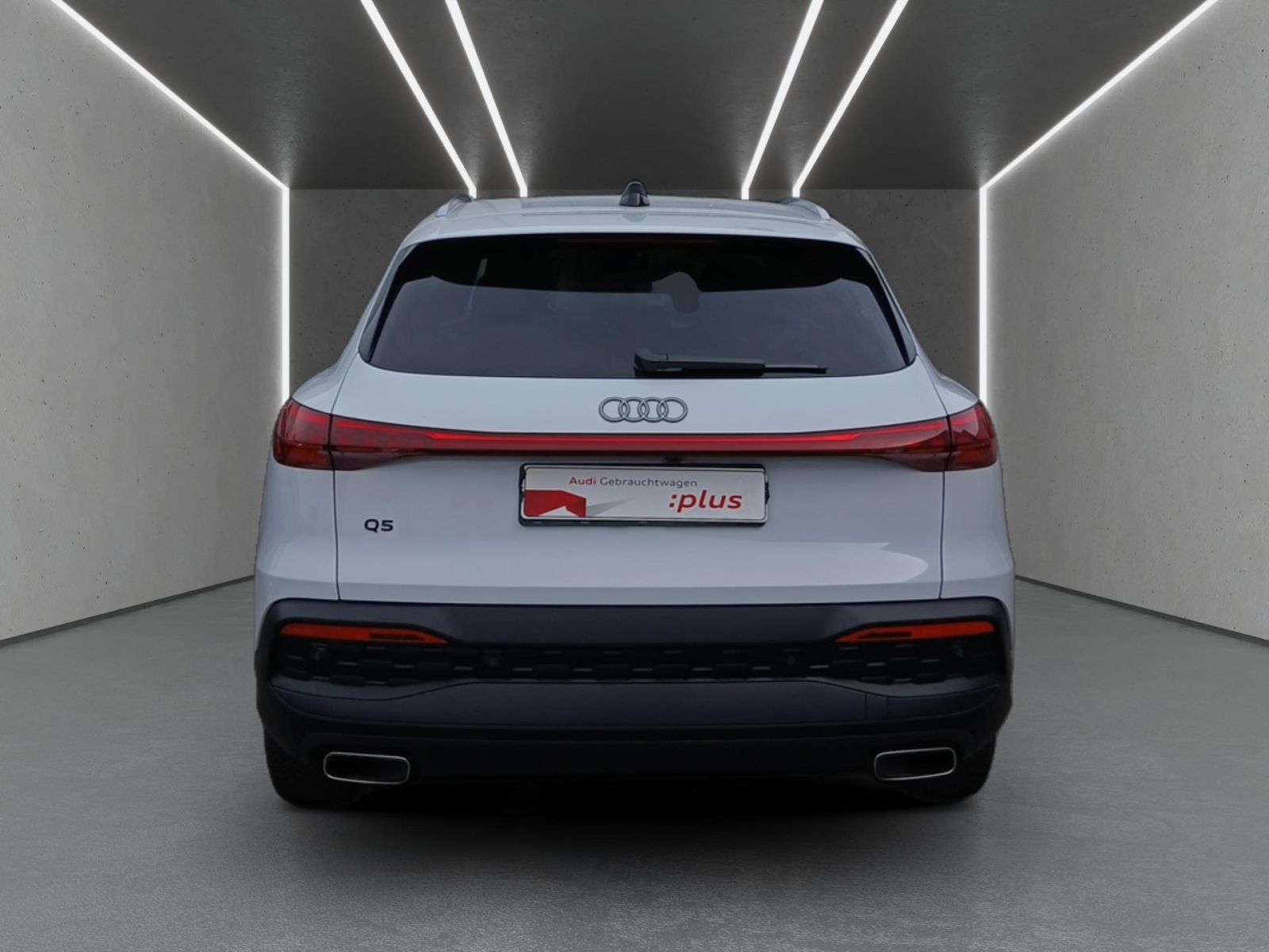 Audi Q5 2025 г. Белый, пробег 20089 км