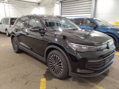 Volkswagen Tiguan 2025 г. Чёрный, пробег 19700 км