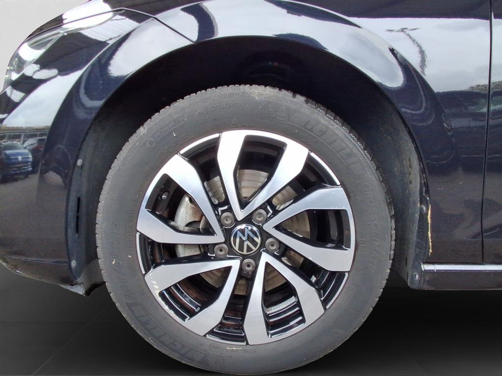 Volkswagen Golf 2022 г. Чёрный, пробег 52151 км