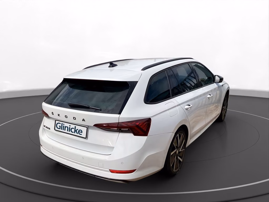 Skoda Octavia 2022 г. Белый, пробег 51710 км
