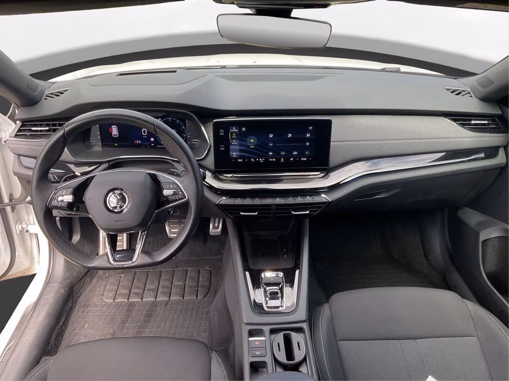 Skoda Octavia 2022 г. Белый, пробег 51710 км