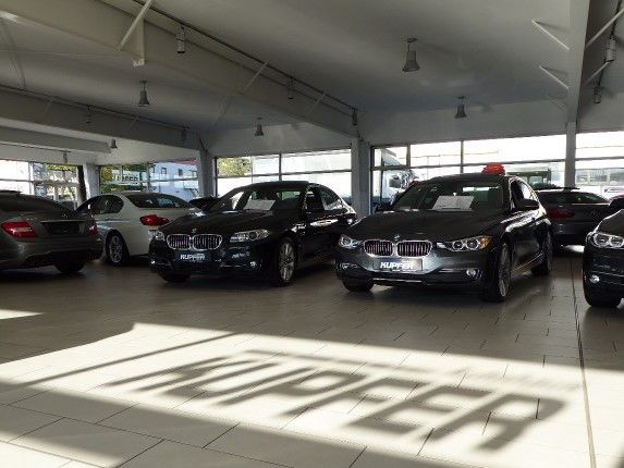 BMW 330 2024 г. Серый, пробег 12380 км