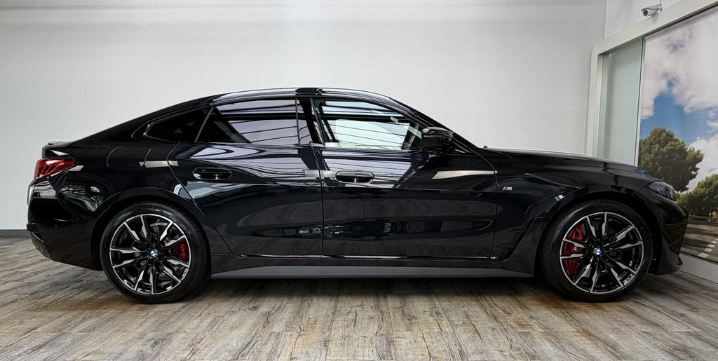 BMW M440 2026 г. Чёрный, пробег 7300 км