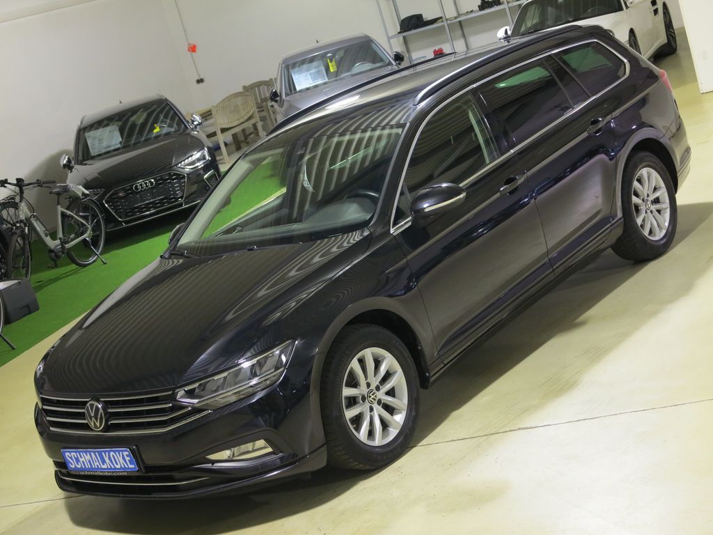 Volkswagen PASSAT VARIANT 2022 г. Чёрный, пробег 49000 км