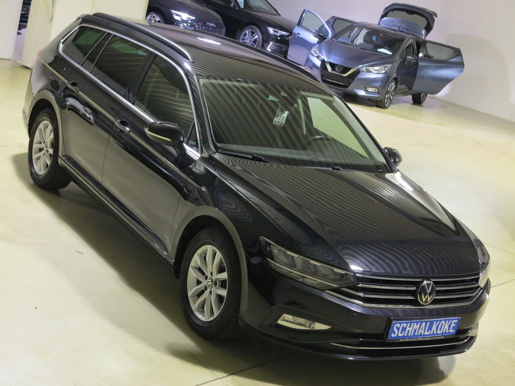 Volkswagen PASSAT VARIANT 2022 г. Чёрный, пробег 49000 км