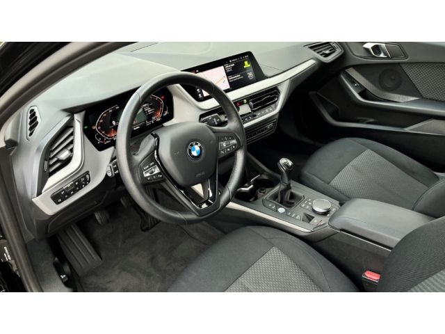 BMW 118 2021 г. Чёрный, пробег 58866 км