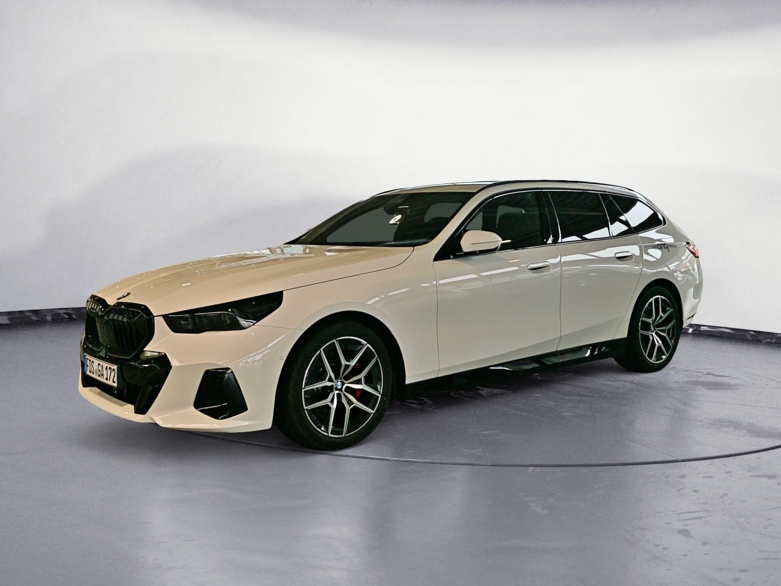 BMW 520 2026 г. Белый, пробег 20000 км