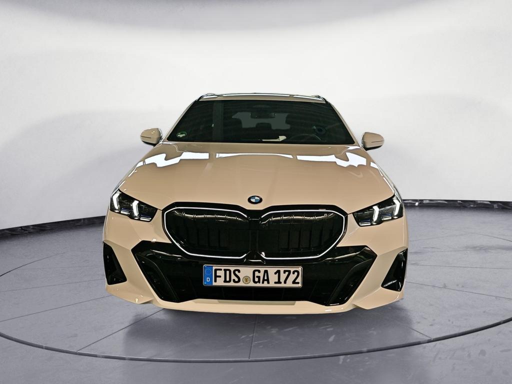 BMW 520 2026 г. Белый, пробег 20000 км