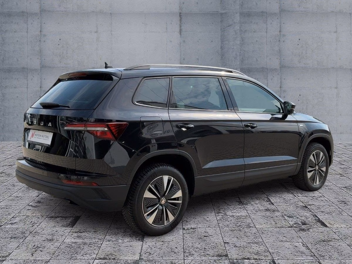 Skoda Karoq 2022 г. Чёрный, пробег 33336 км