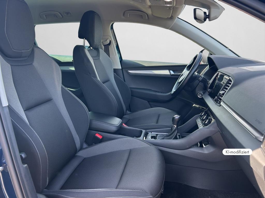 Skoda Karoq 2022 г. Синий, пробег 53386 км