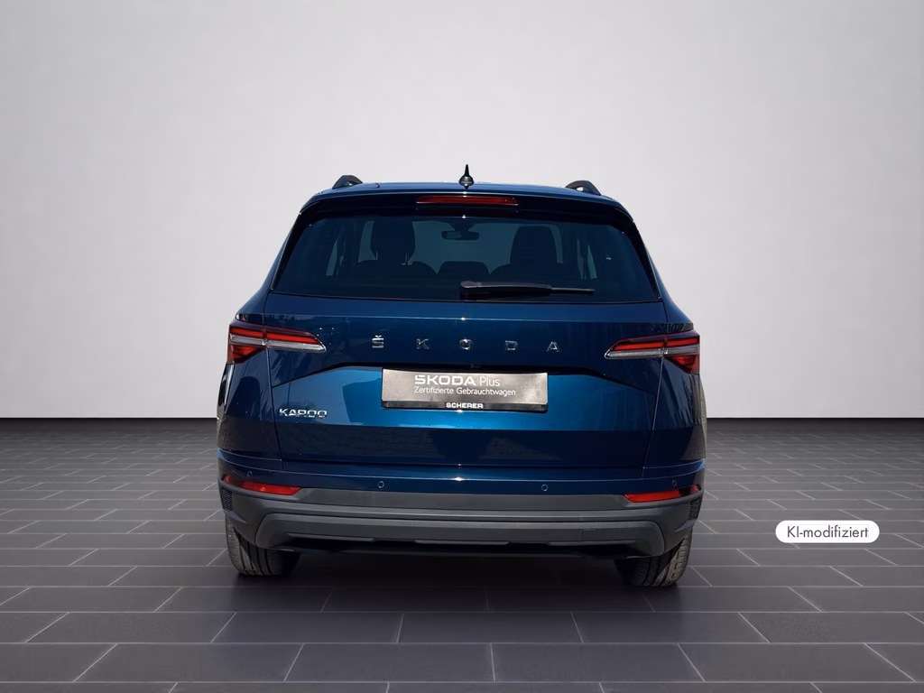 Skoda Karoq 2022 г. Синий, пробег 53386 км