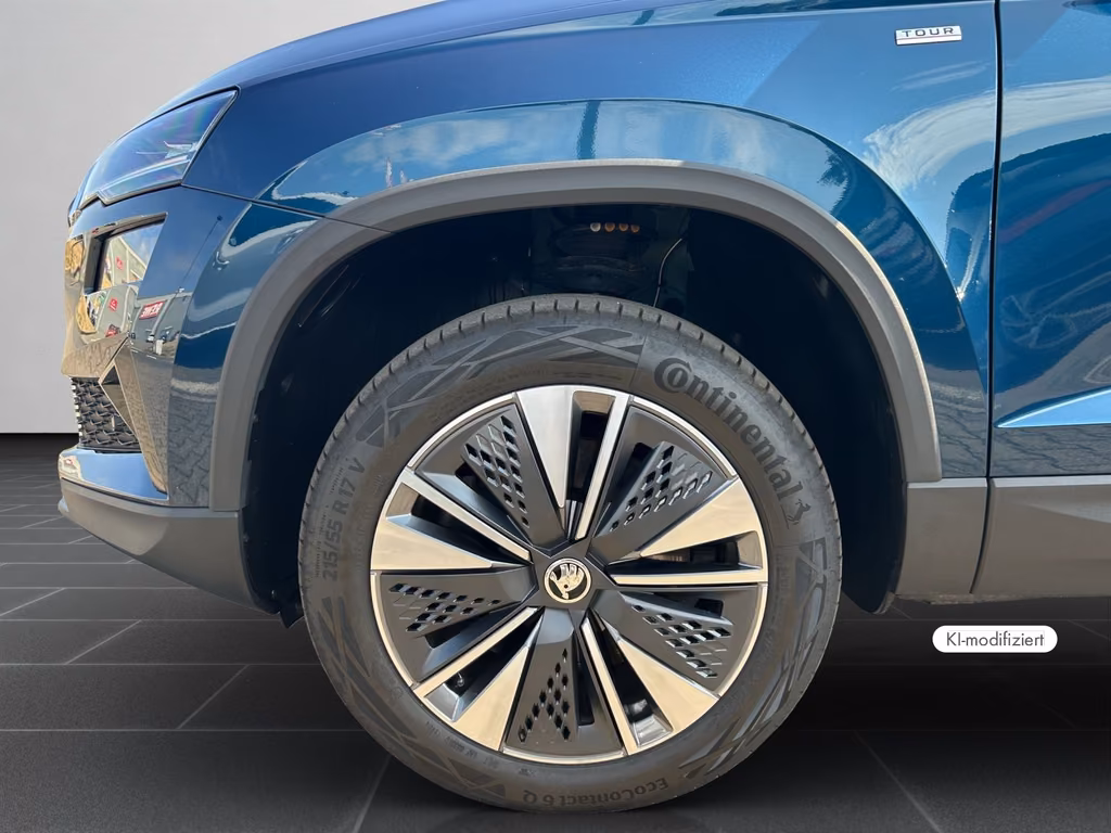 Skoda Karoq 2022 г. Синий, пробег 53386 км