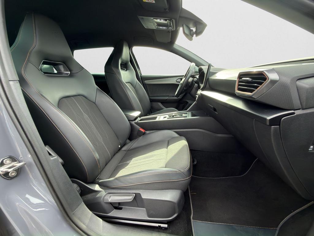 Cupra Leon 2022 г. Серый, пробег 47919 км