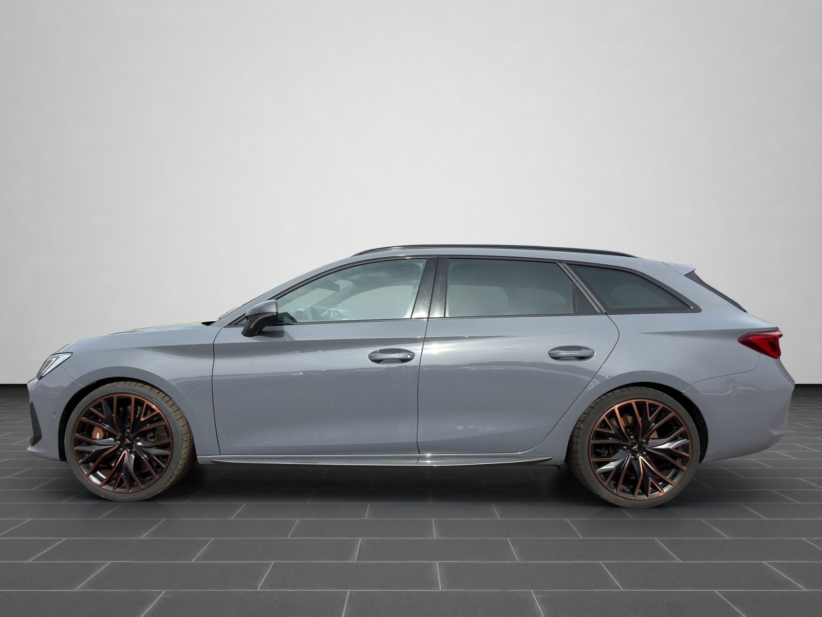 Cupra Leon 2022 г. Серый, пробег 47919 км