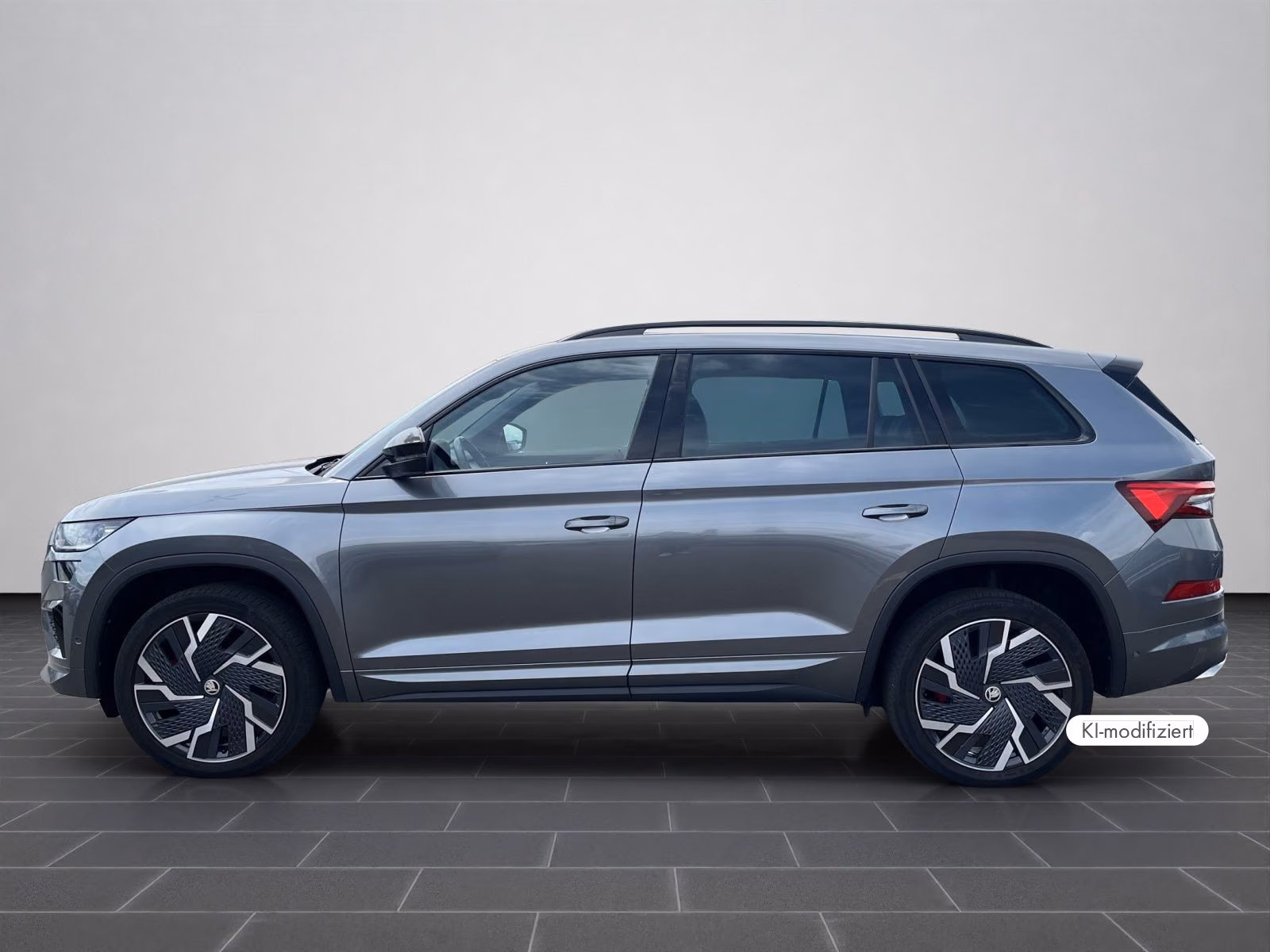 Skoda Kodiaq 2023 г. Серый, пробег 34532 км