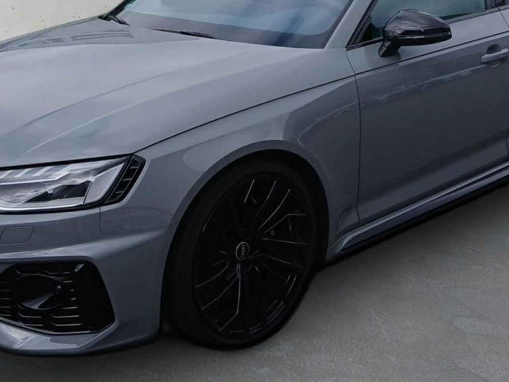 Audi RS4 2024 г. Серый, пробег 18162 км