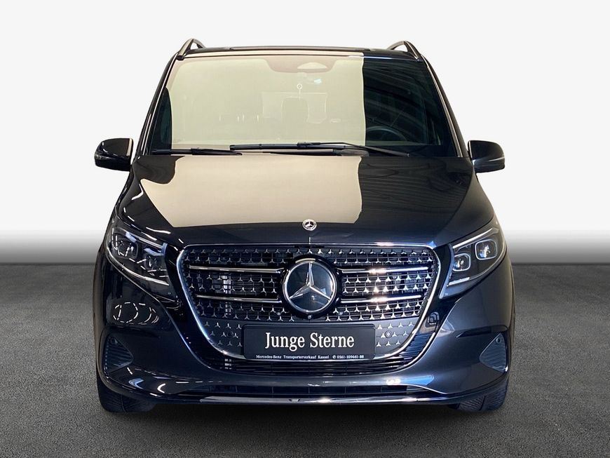 Mercedes-Benz V 300 2025 г. Серый, пробег 23820 км