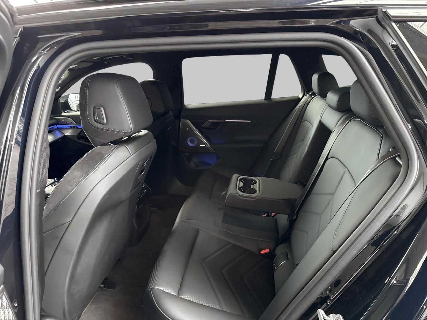 BMW 520 2026 г. Чёрный, пробег 10186 км