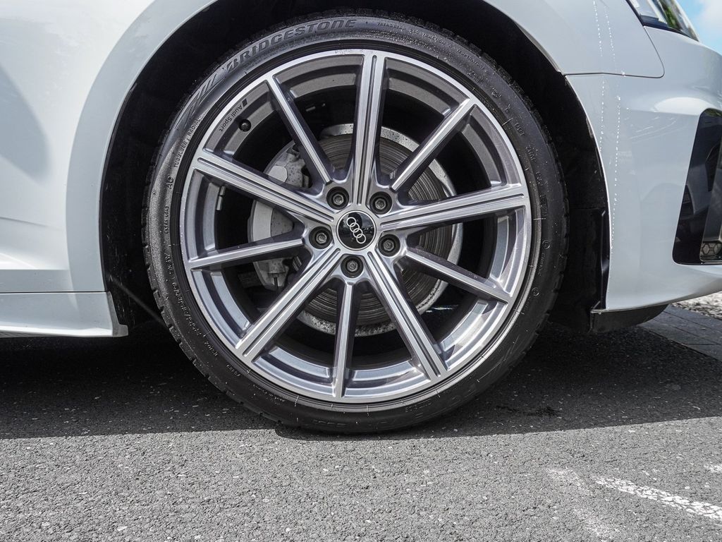 Audi A5 2022 г. Белый, пробег 38732 км