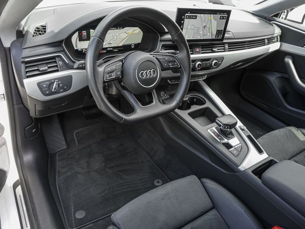 Audi A5 2022 г. Белый, пробег 38732 км