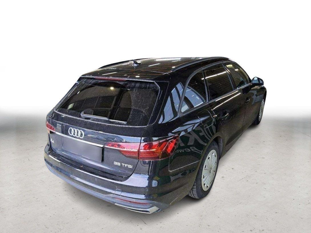 Audi A4 2023 г. Чёрный, пробег 40863 км