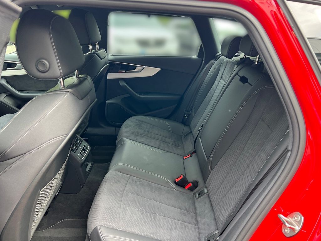 Audi A4 2024 г. Жёлтый, пробег 32466 км
