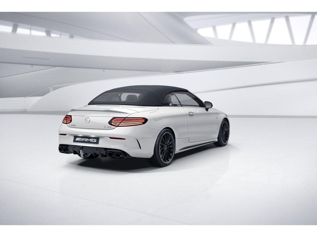 Mercedes-Benz C 43 AMG 2022 г. Белый, пробег 56919 км
