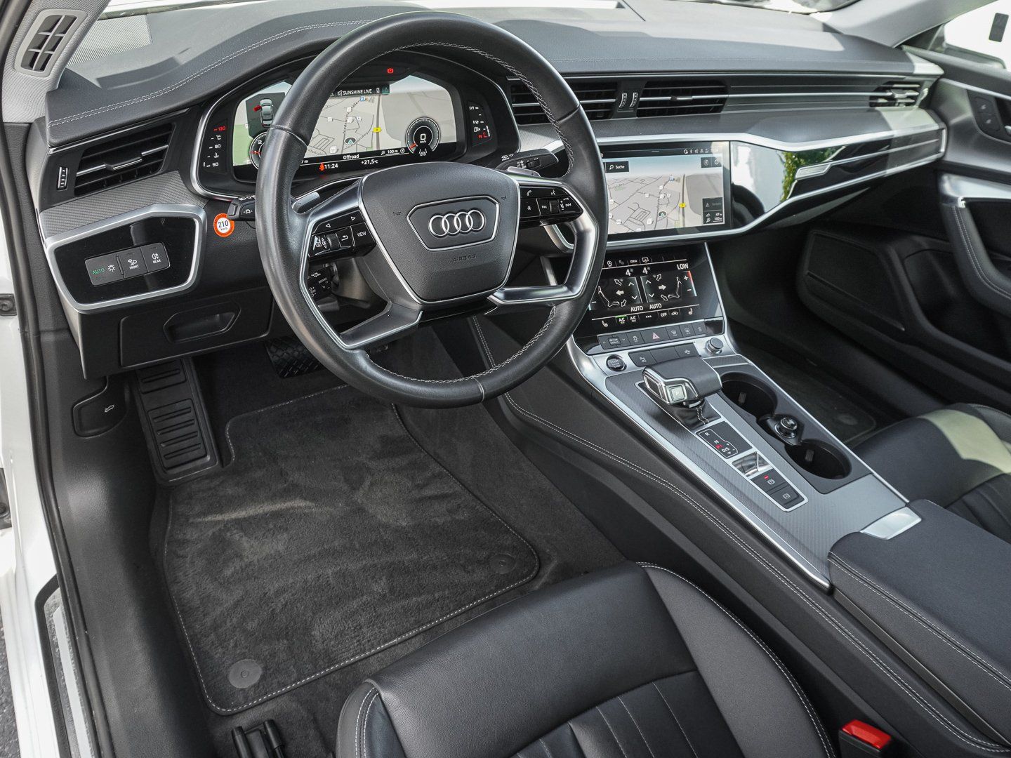 Audi A6 2023 г. Белый, пробег 56856 км