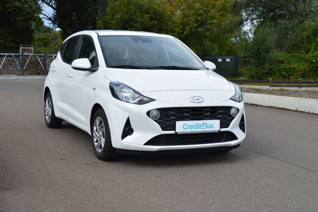 Hyundai i10 2021 г. Белый, пробег 38500 км