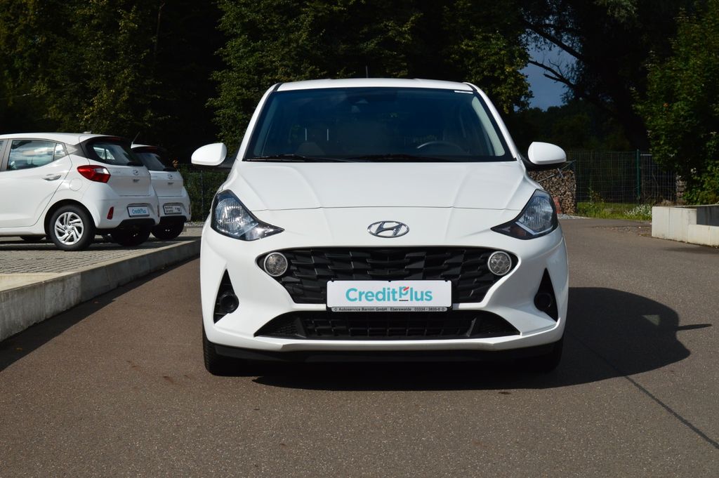 Hyundai i10 2021 г. Белый, пробег 38500 км