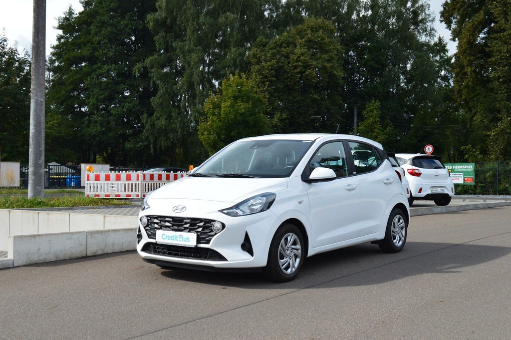 Hyundai i10 2021 г. Белый, пробег 38500 км